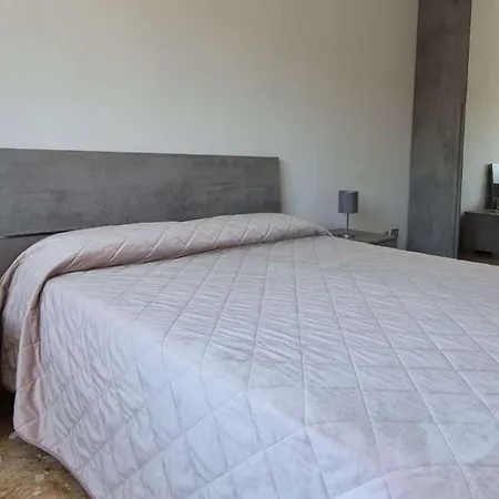 Séjour chez l'habitant Matrimoniale Vicino A San Pietro